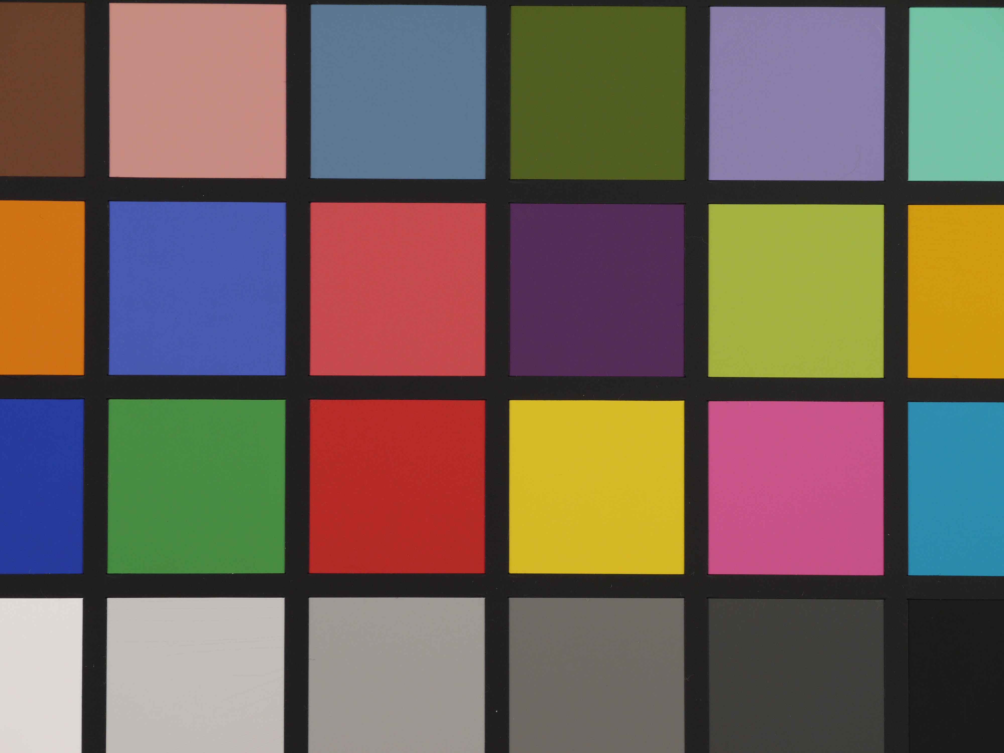 Включи любым цветом. GRETAGMACBETH COLORCHECKER. Цветные квадраты. Квадратики разных цветов. Разноцветные квадратики.