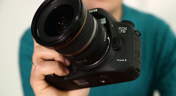 Видеообзор зеркального фотоаппарата Canon EOS 7D Mark II
