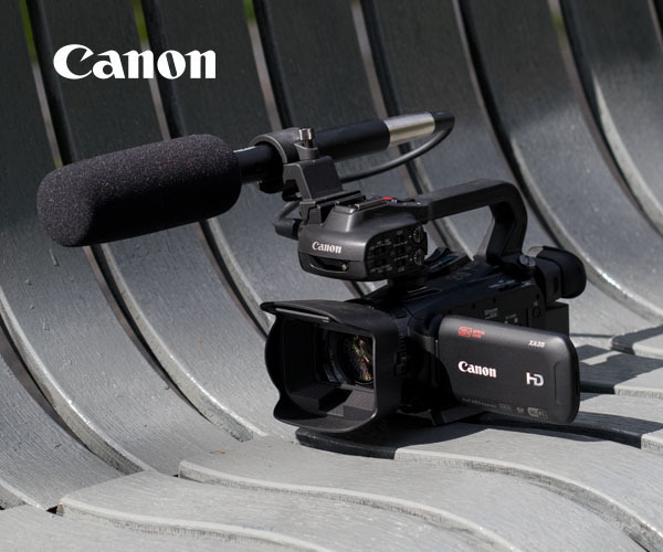 Видеокамера Canon XA35