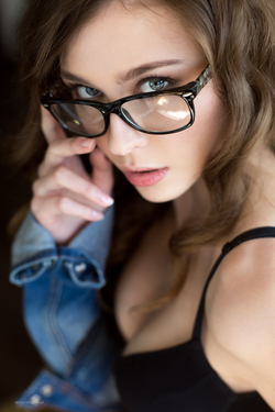 9358ce67 7aee 402f a9b0 95c27d290b48 rectangle 250 x