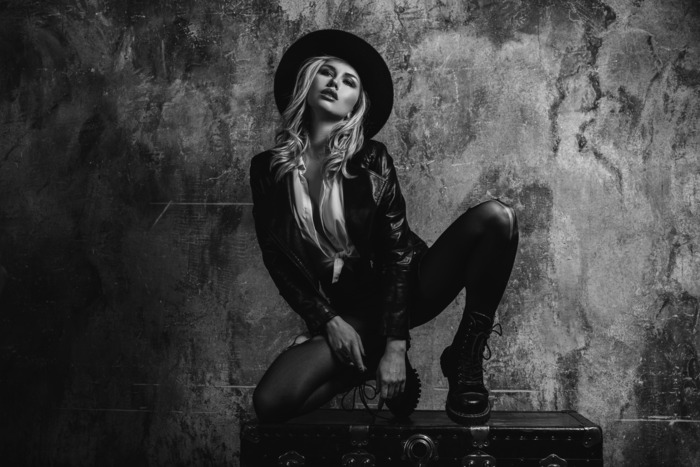 Roma Bakardi, «Grunge»