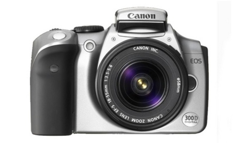 Зеркальная камера Canon EOS 300D