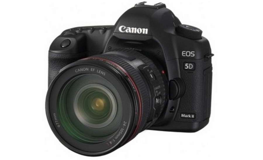 Зеркальная камера Canon EOS 5D Mark II