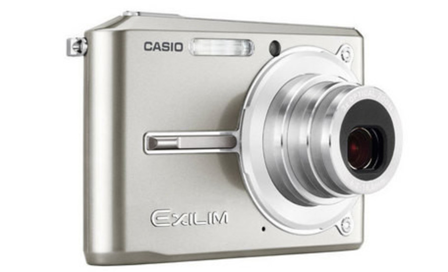 Компактная камера Casio Exilim EX-S600D