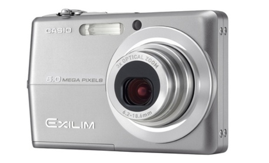 Компактная камера Casio Exilim Zoom EX-Z600