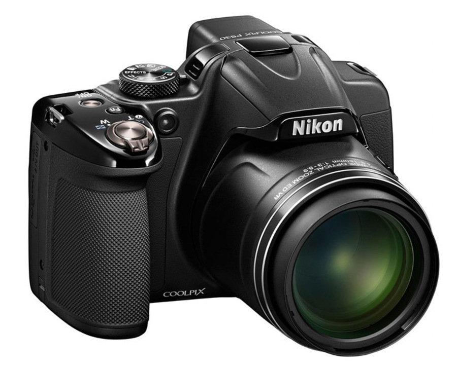 Компактная камера Nikon Coolpix P530
