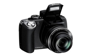 Компактная камера Nikon Coolpix P80
