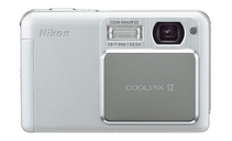 Компактная камера Nikon Coolpix S2