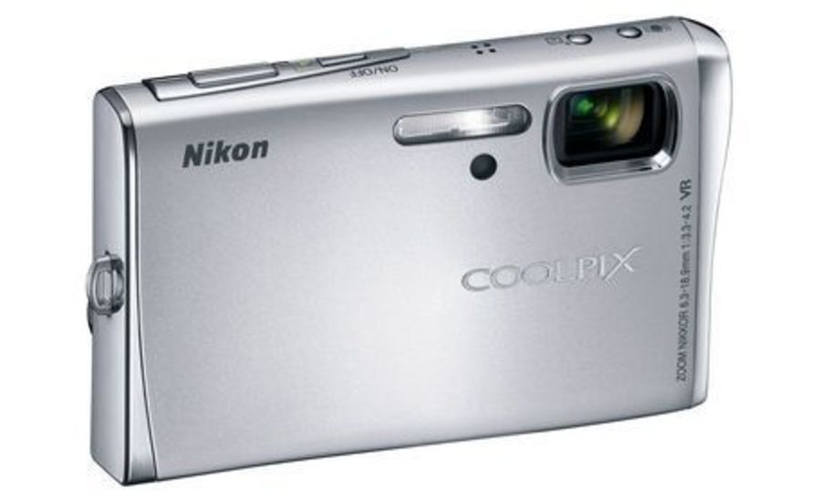 Компактная камера Nikon Coolpix S50c