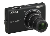 Компактная камера Nikon Coolpix S6200