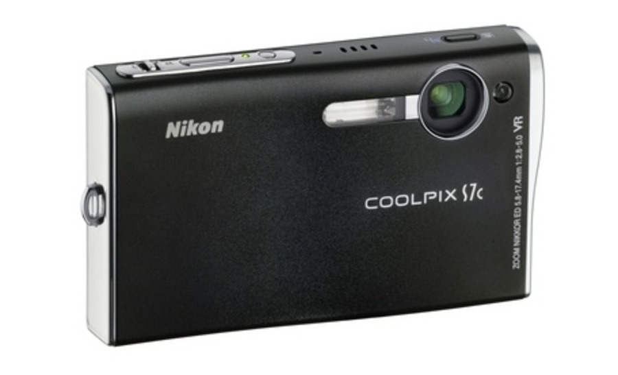 Компактная камера Nikon Coolpix S7