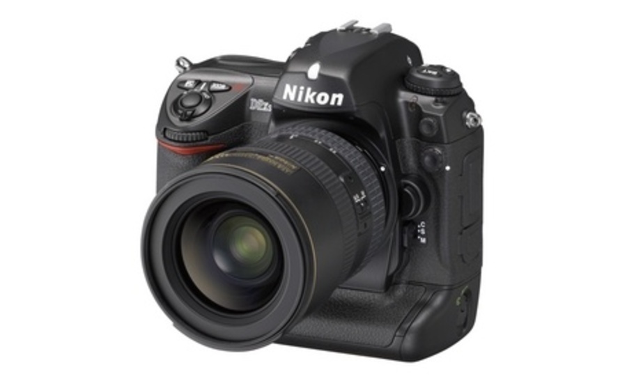 Зеркальная камера Nikon D2Xs