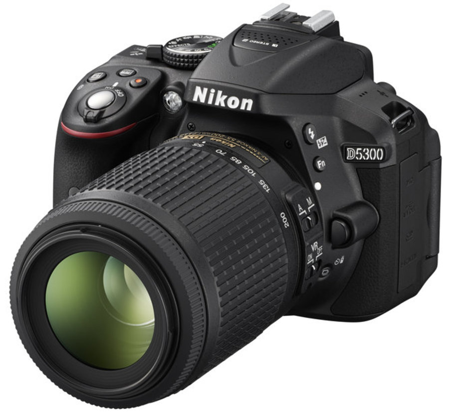 Зеркальная камера Nikon D5300