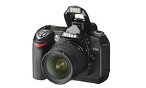 Зеркальная камера Nikon D70s