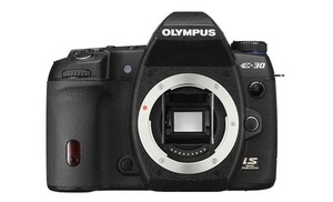 Зеркальная камера Olympus E-30