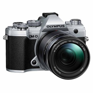 Беззеркальная камера Olympus OM-D E-M5 III