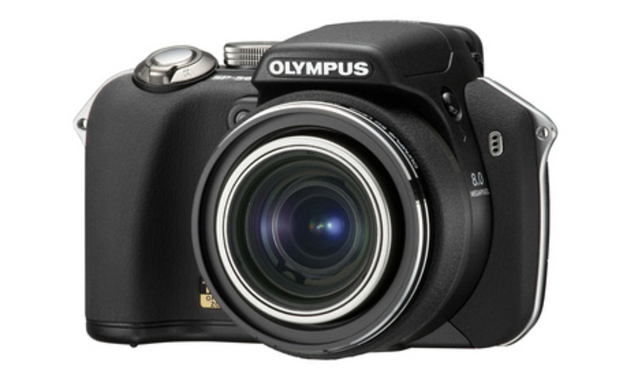 Компактная камера Olympus SP-560 UZ