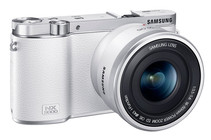 Беззеркальная камера Samsung NX3000